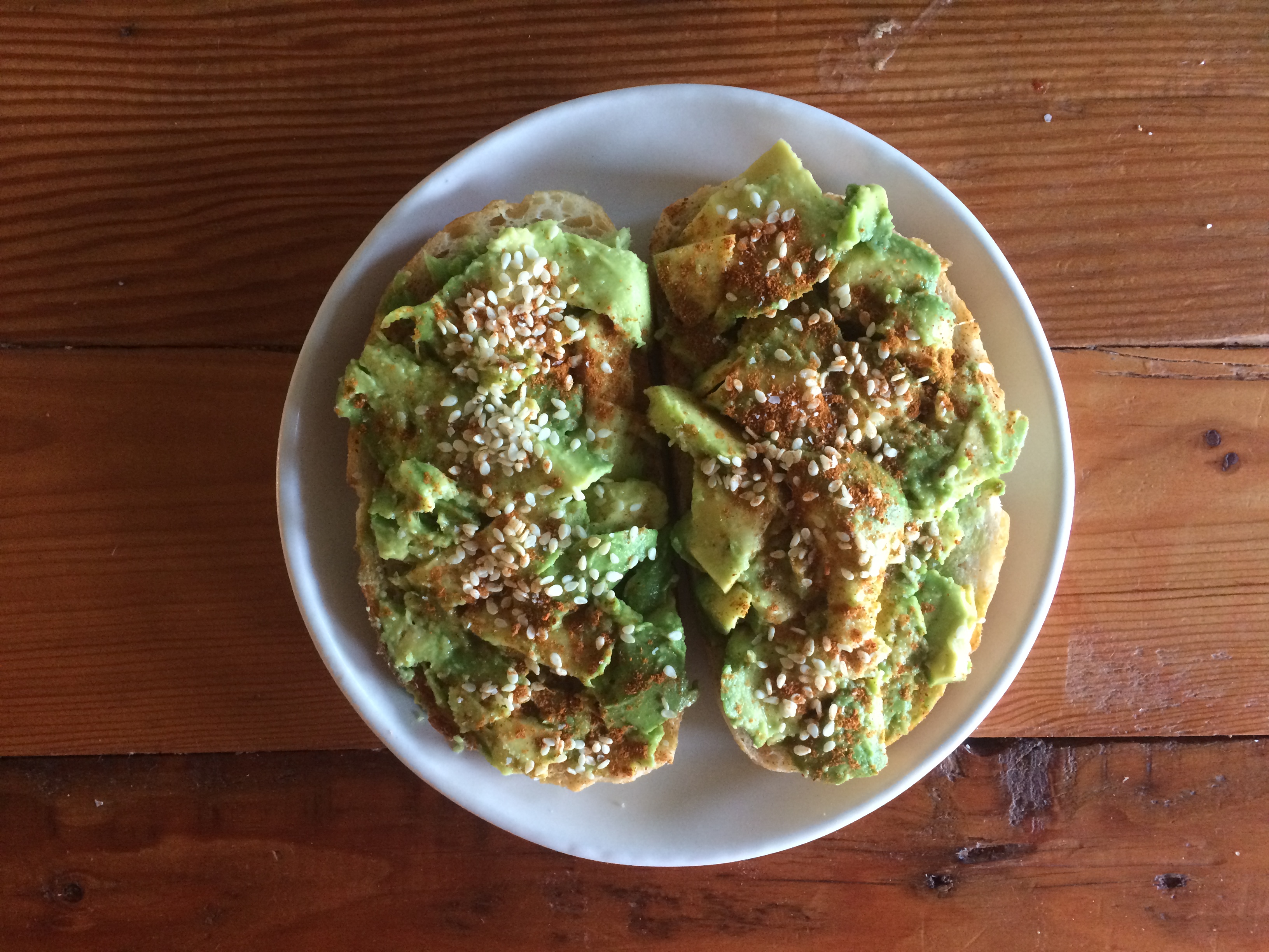 Avocado Toast with Pumpkin Seeds: Monounsaturated Fats and Magnesium (image credits: wikimedia)