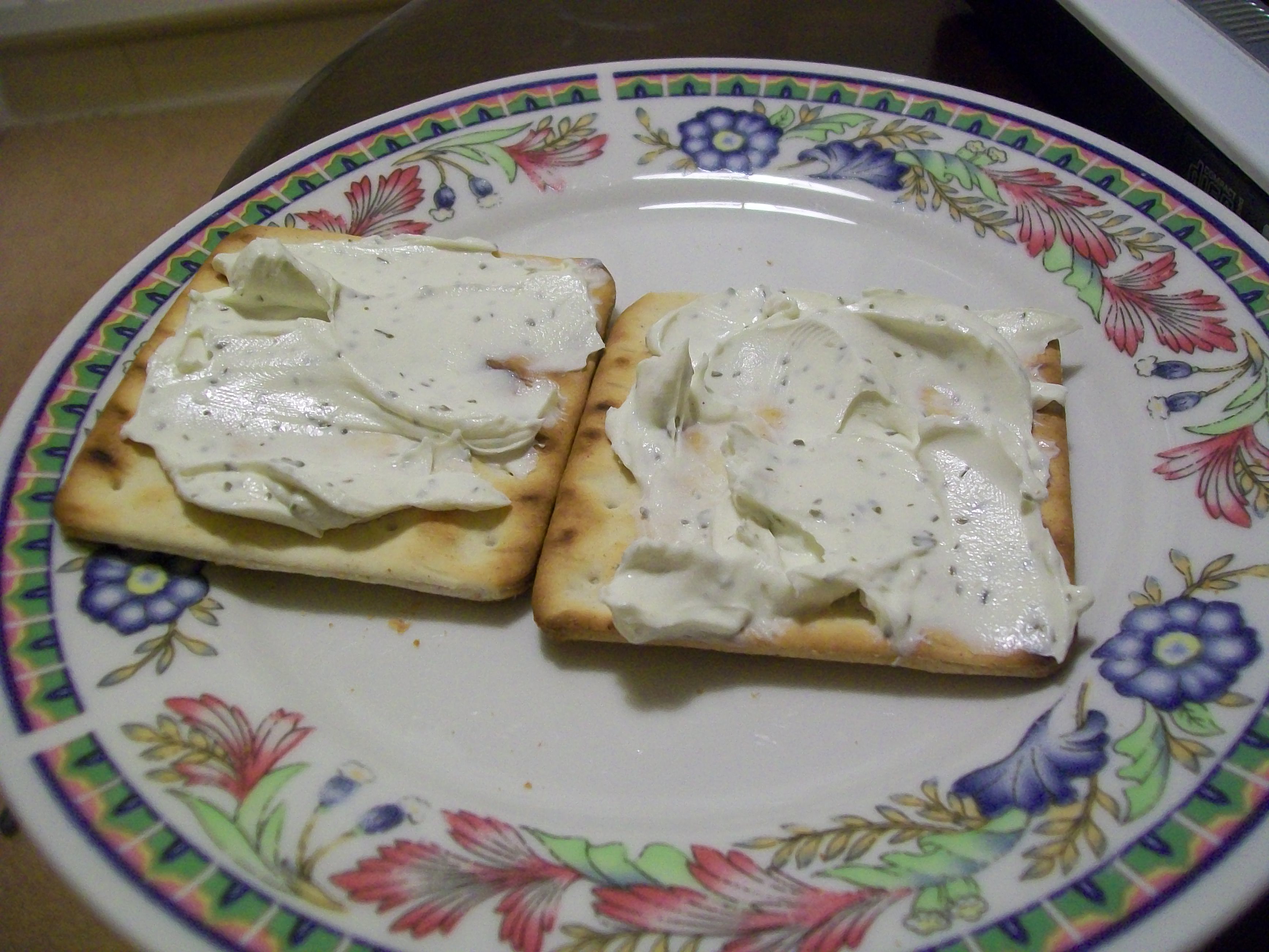 Cream Cheese: The Guilty Pleasure with Hidden Downsides (image credits: wikimedia)
