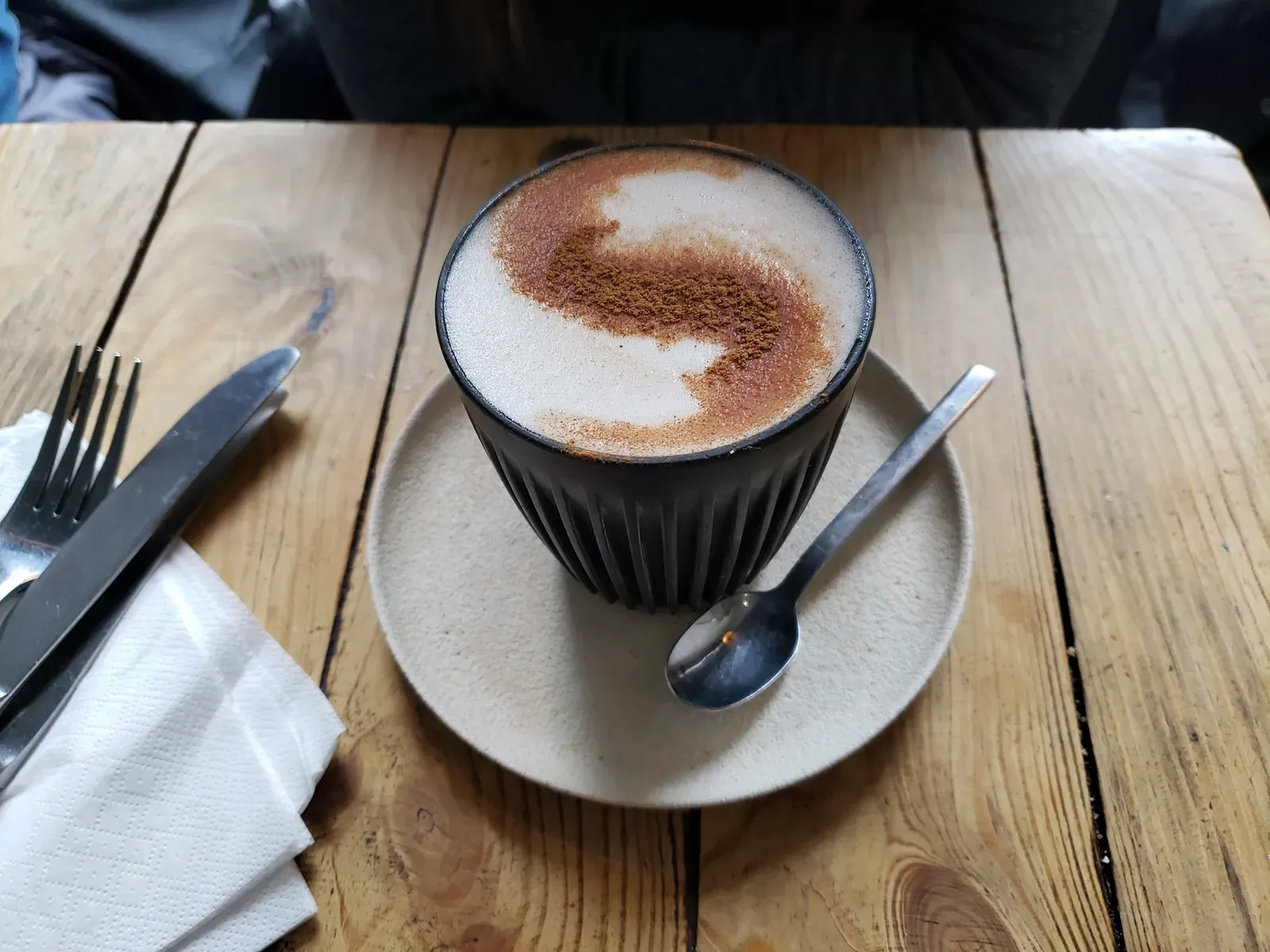 Oat Milk: The Barista Favorite With a Hidden Sugar Problem (By Andy Li, CC0)