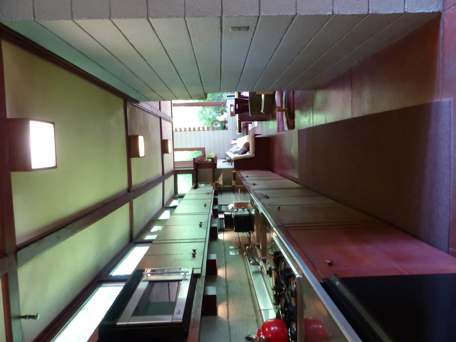 The Postwar Kitchen That Made It All Possible (By Stilfehler, CC BY-SA 4.0)