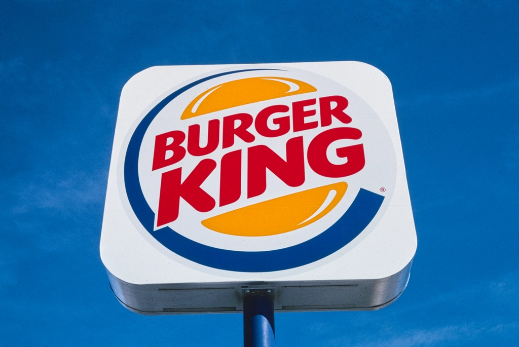 Burger King: The Whopper Chain Struggling to Keep Up (image credits: rawpixel)