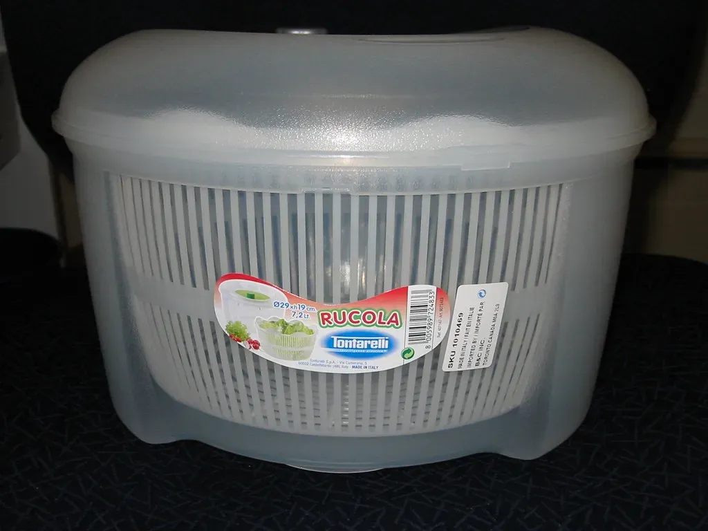 Salad Spinners Transformed Fresh Greens (Image Credits: Flickr)