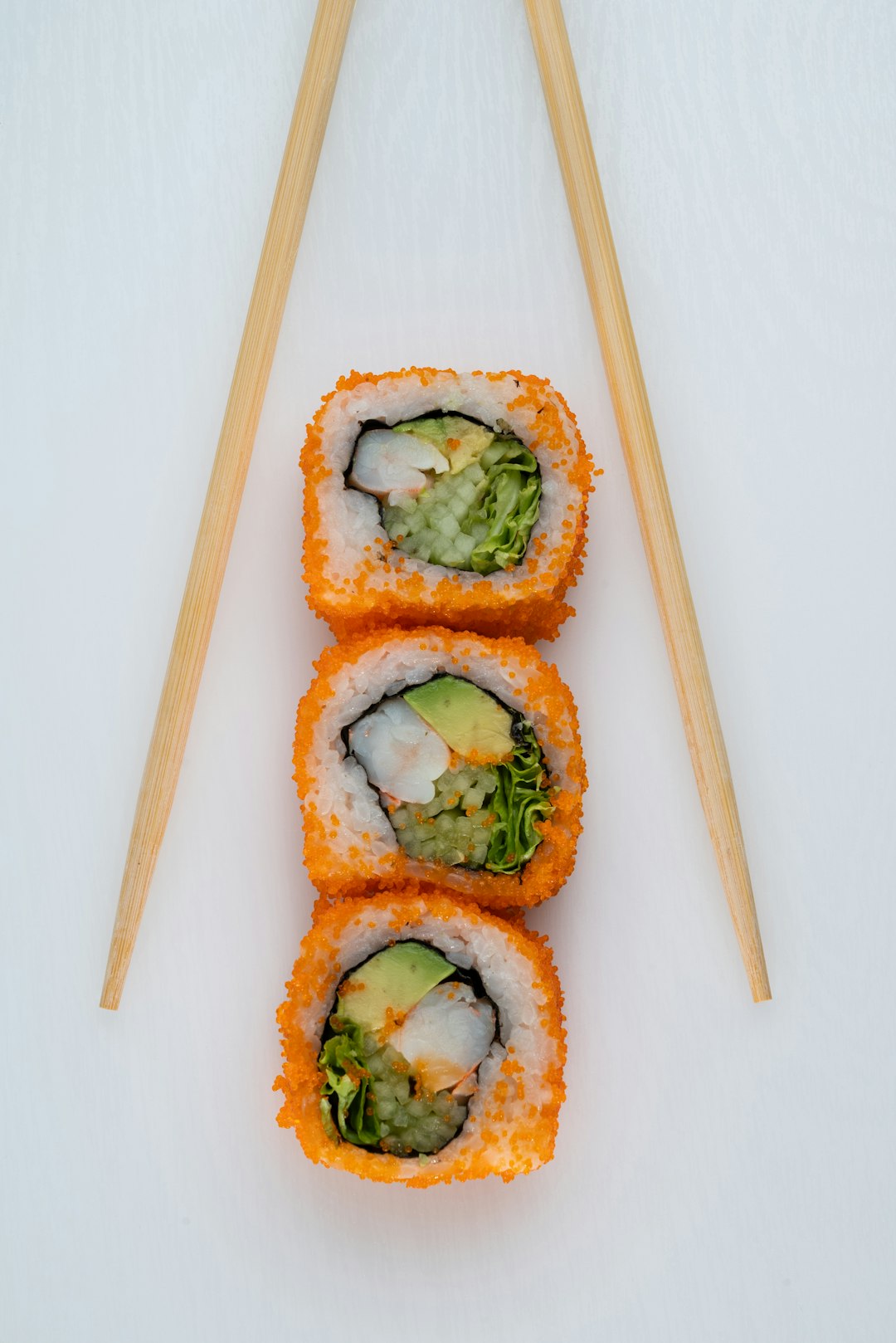 Sushi with Caviar Bombs (image credits: unsplash)