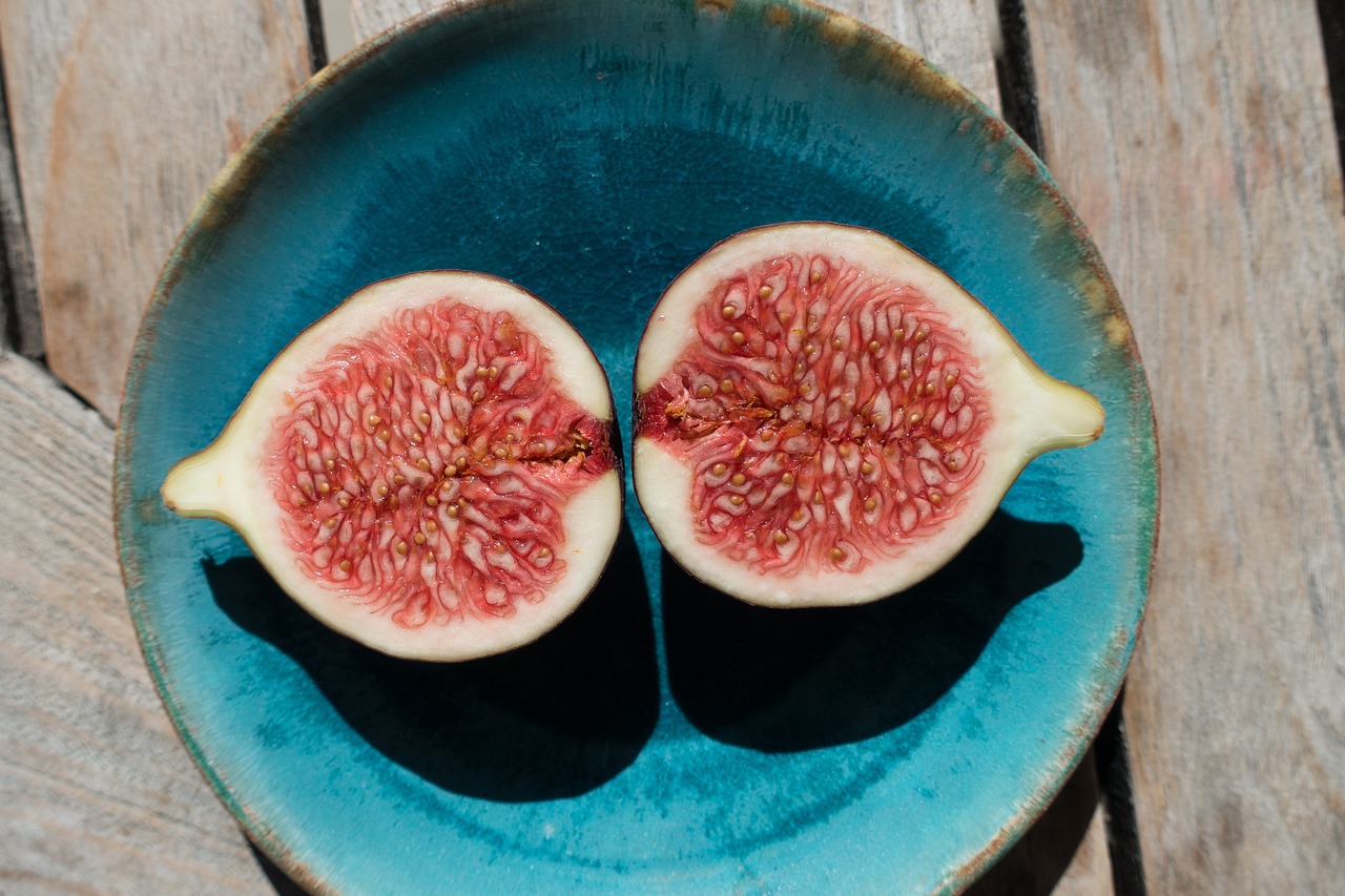 Figs: Natural Candy with Concentrated Sugar (image credits: pixabay)