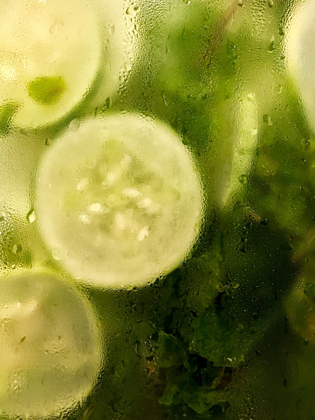 The Science Behind Pickle Crispness (image credits: unsplash)