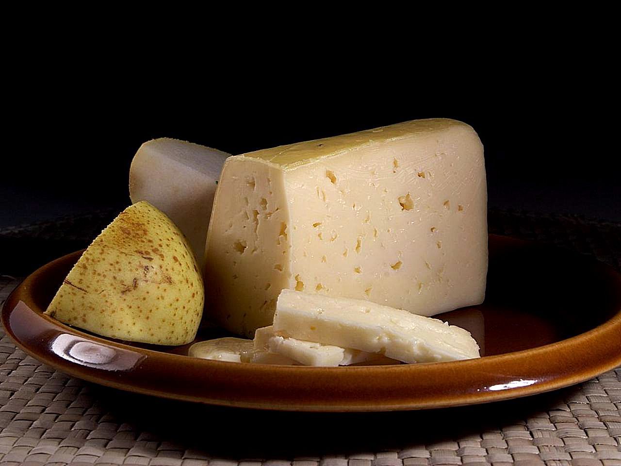 Havarti's Creamy Reliability (image credits: By Jon Sullivan, Public domain, https://commons.wikimedia.org/w/index.php?curid=24902295)