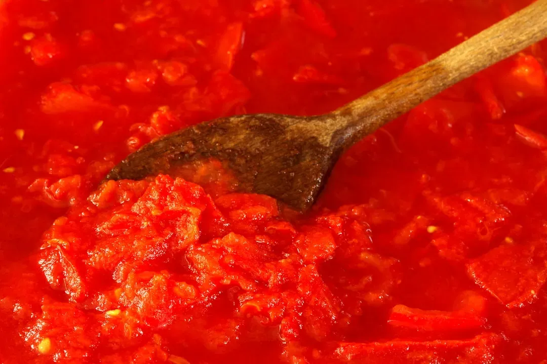 Tomatoes: Heat Makes the Difference (Image Credits: Unsplash)