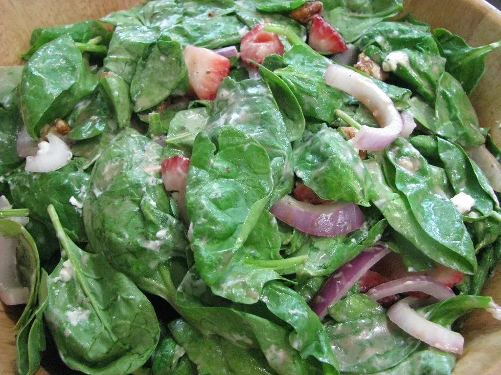 Why Cardiologists Keep Coming Back to Leafy Greens (Image Credits: Flickr)