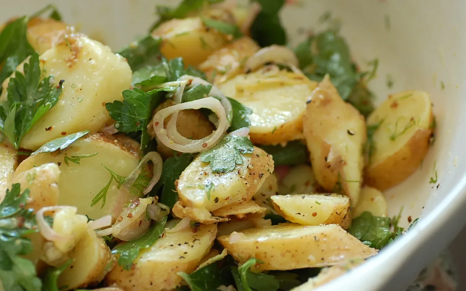 Prepared Deli Salads Like Potato and Macaroni (Image Credits: Wikimedia)