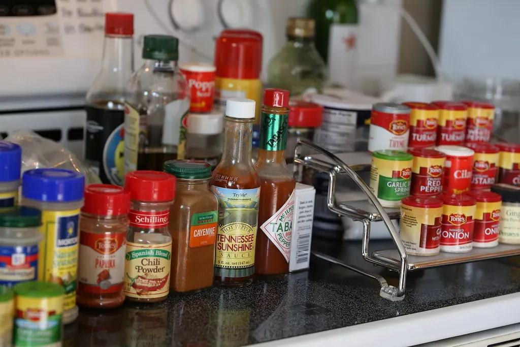 MSG-Containing Spice Blends: The Hidden Seasoning Problem (vanhookc, Flickr, CC BY 2.0)