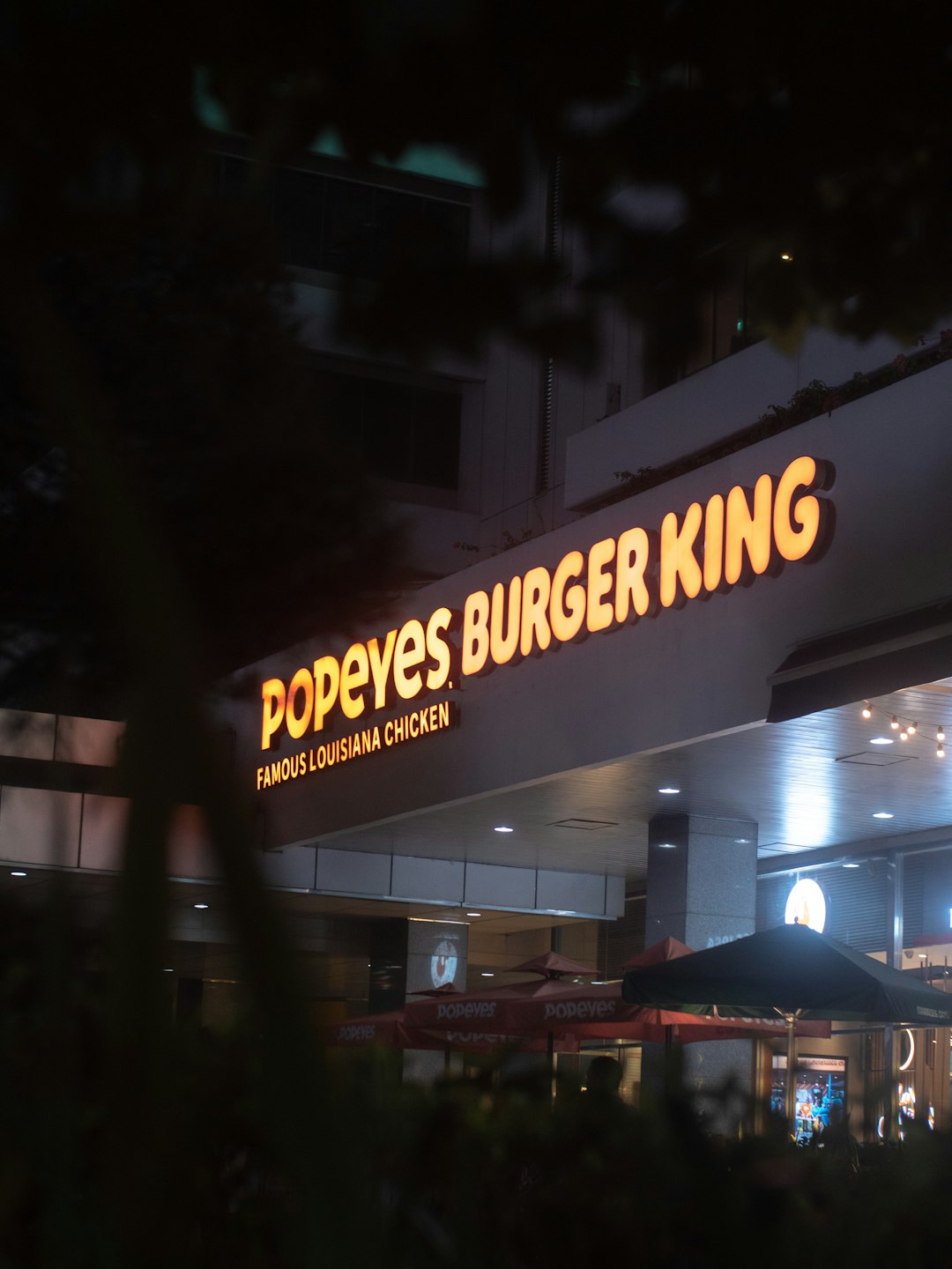 Popeyes Makes You Wait Forever for Chicken (image credits: unsplash)