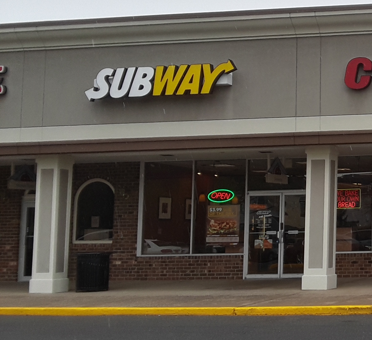 Subway Built a Mobile Restaurant Inside the World Trade Center (Image Credits: Wikimedia)