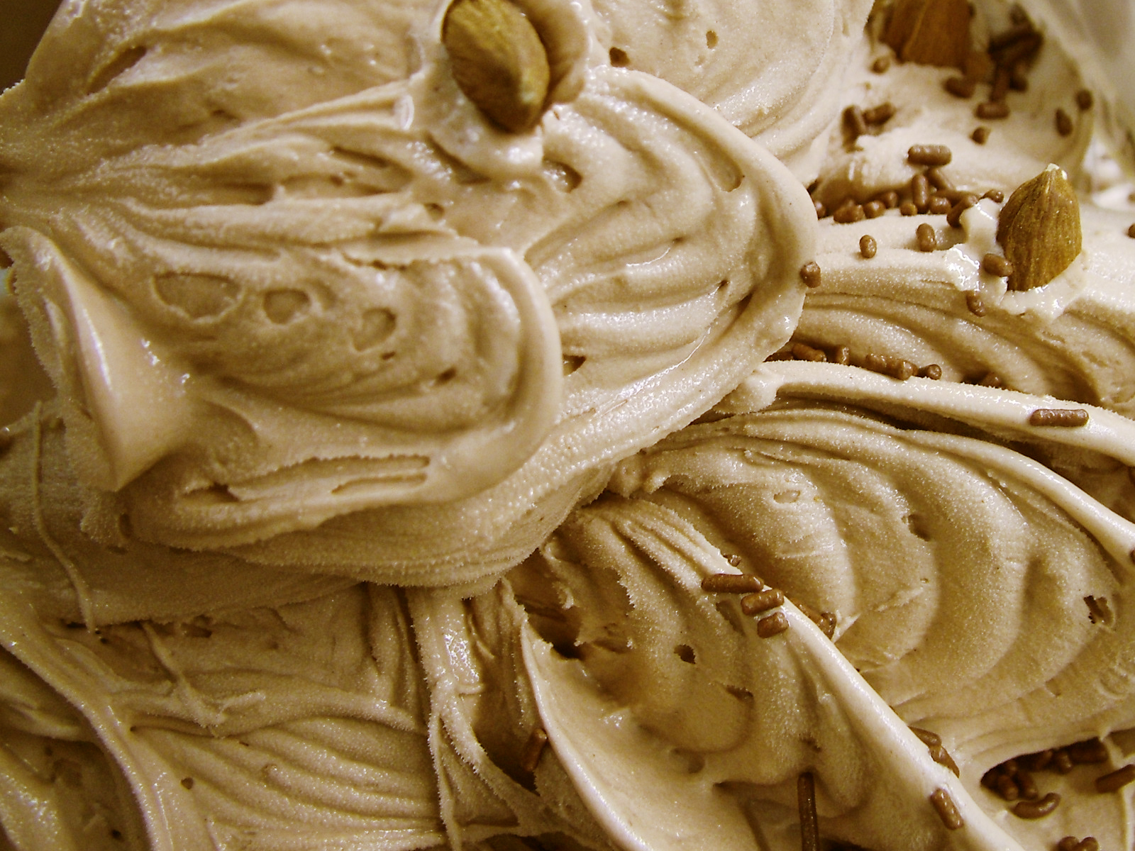Why Nut-Based Sauces Are a Game Changer (image credits: wikimedia)