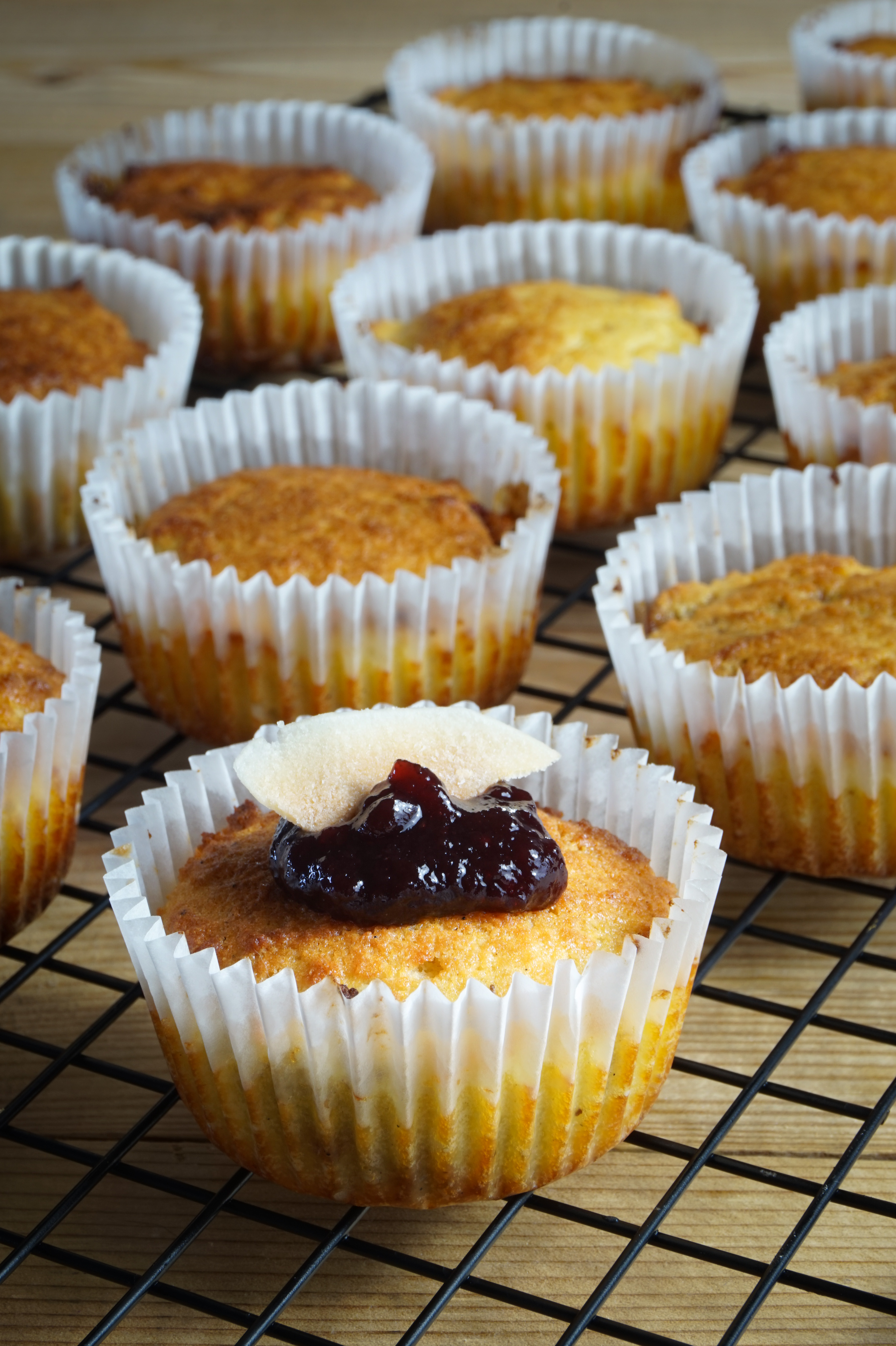 Vegan Gluten-Free Cupcakes (image credits: wikimedia)
