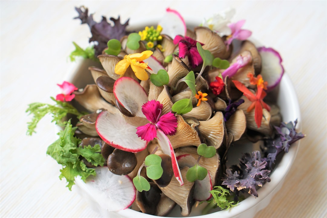 Green Goddess Salad: The Ultimate Viral Veggie Bowl (image credits: unsplash)