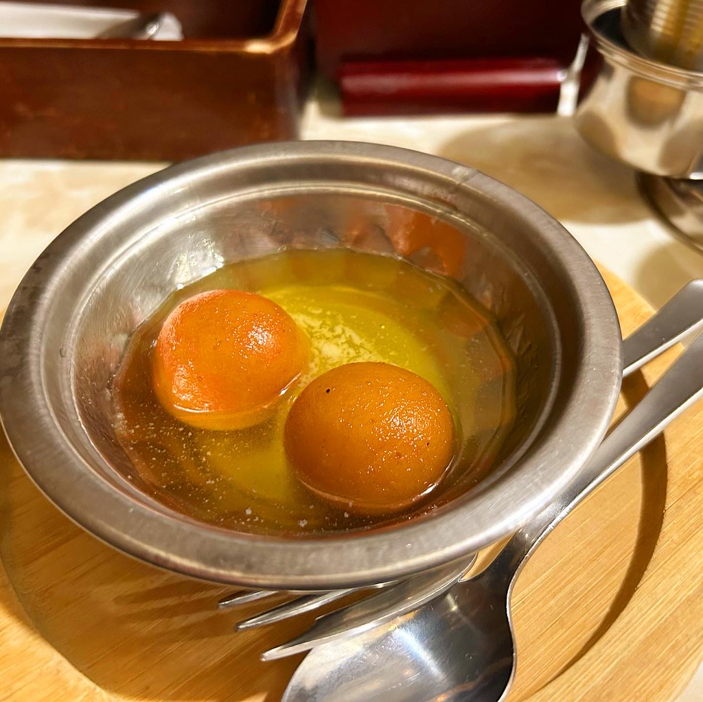 Gulab Jamun - India's Syrupy Spheres of Joy (image credits: flickr)