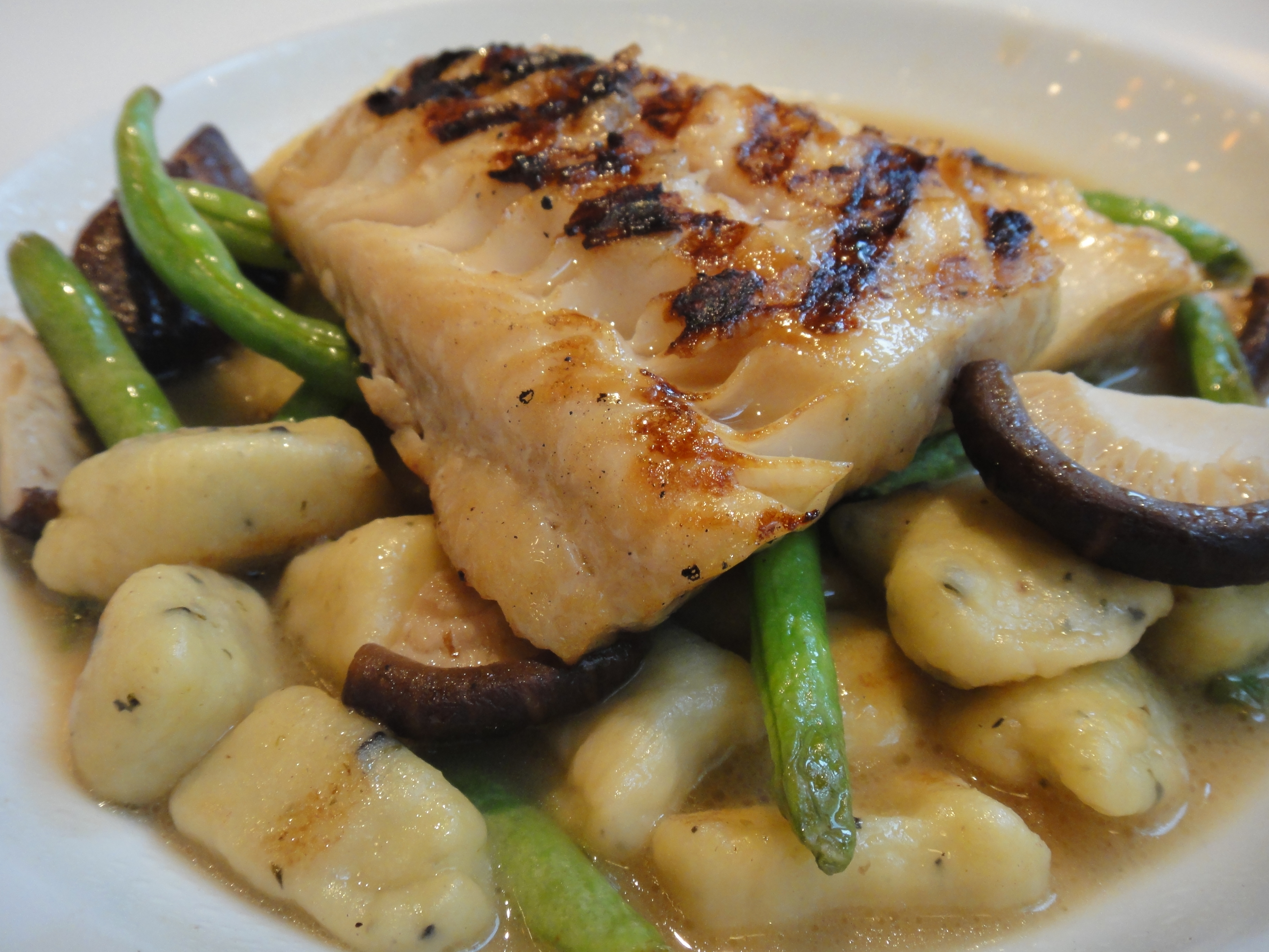 Sheet Pan Gnocchi with Cherry Tomatoes and Broccoli (image credits: wikimedia)