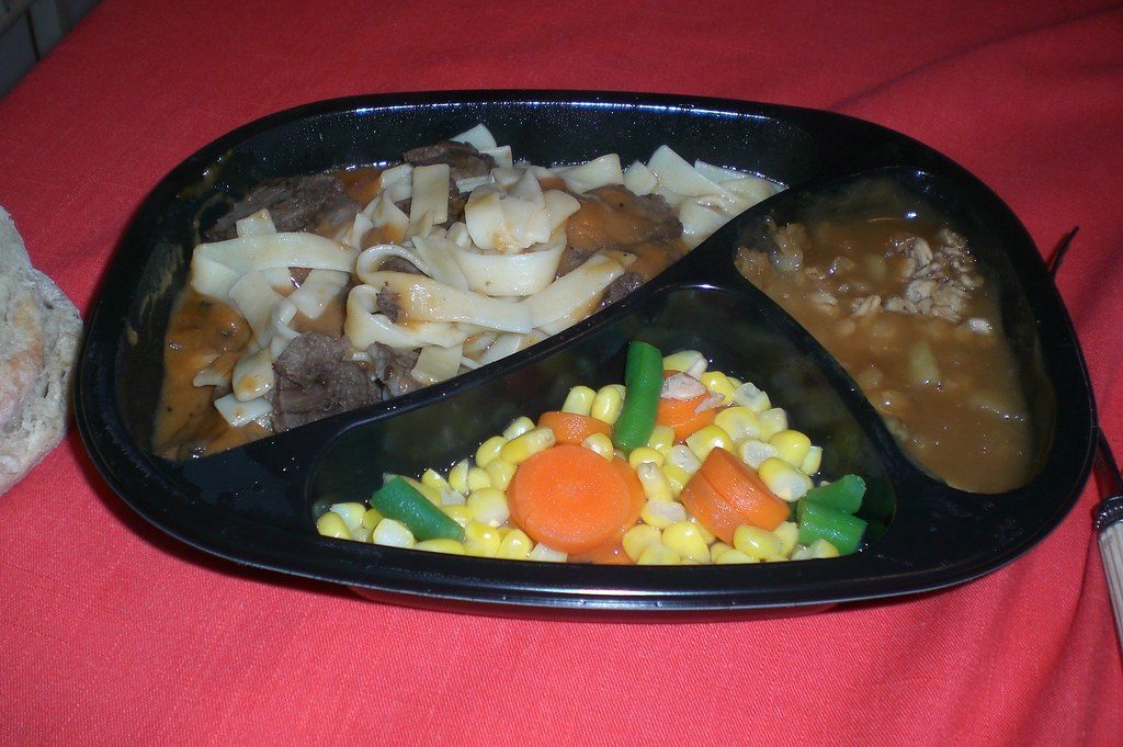 Not Covering Food During Reheating (Image Credits: Flickr)