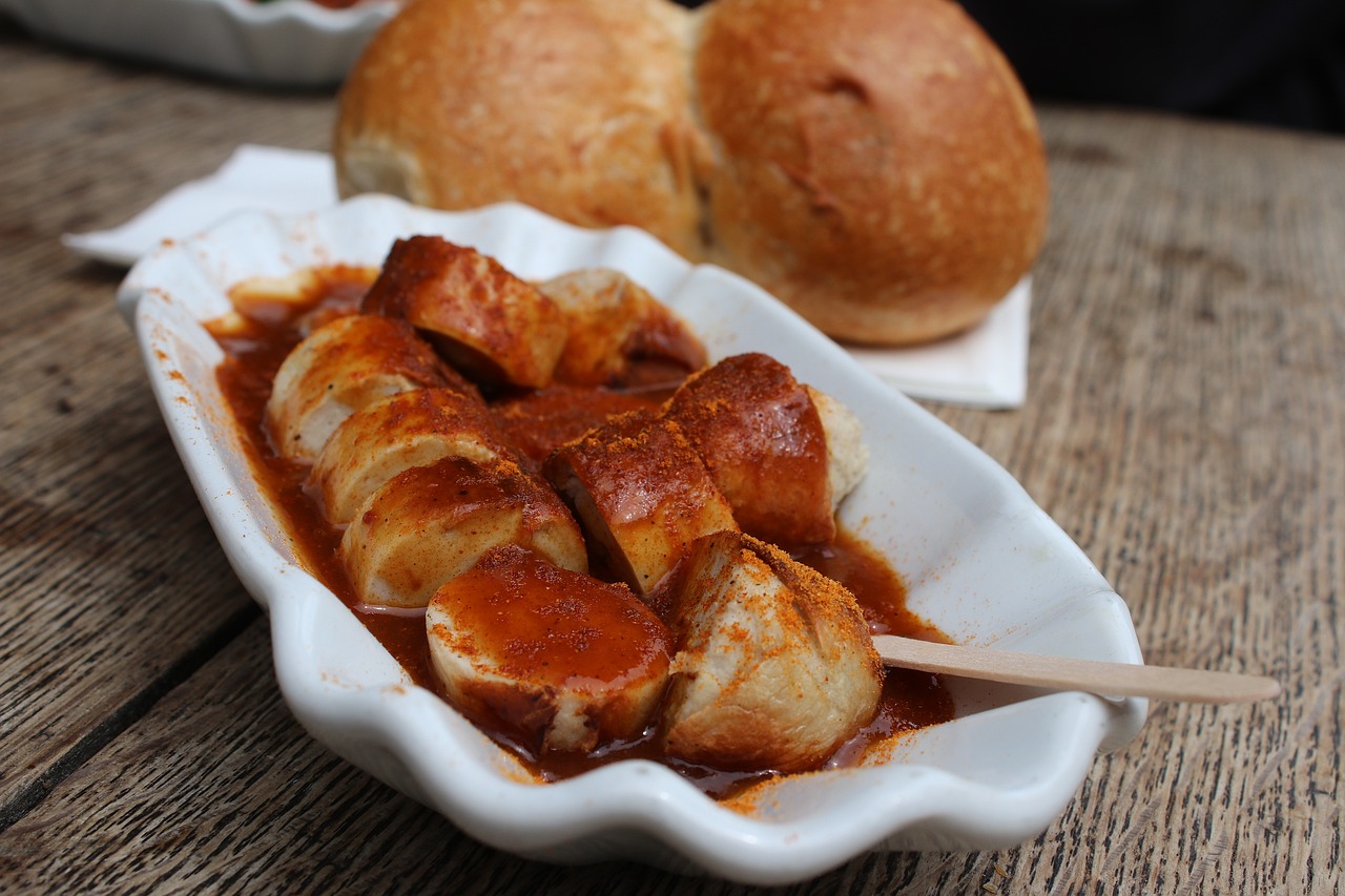 Currywurst: A German Classic with Indian Roots (image credits: pixabay)