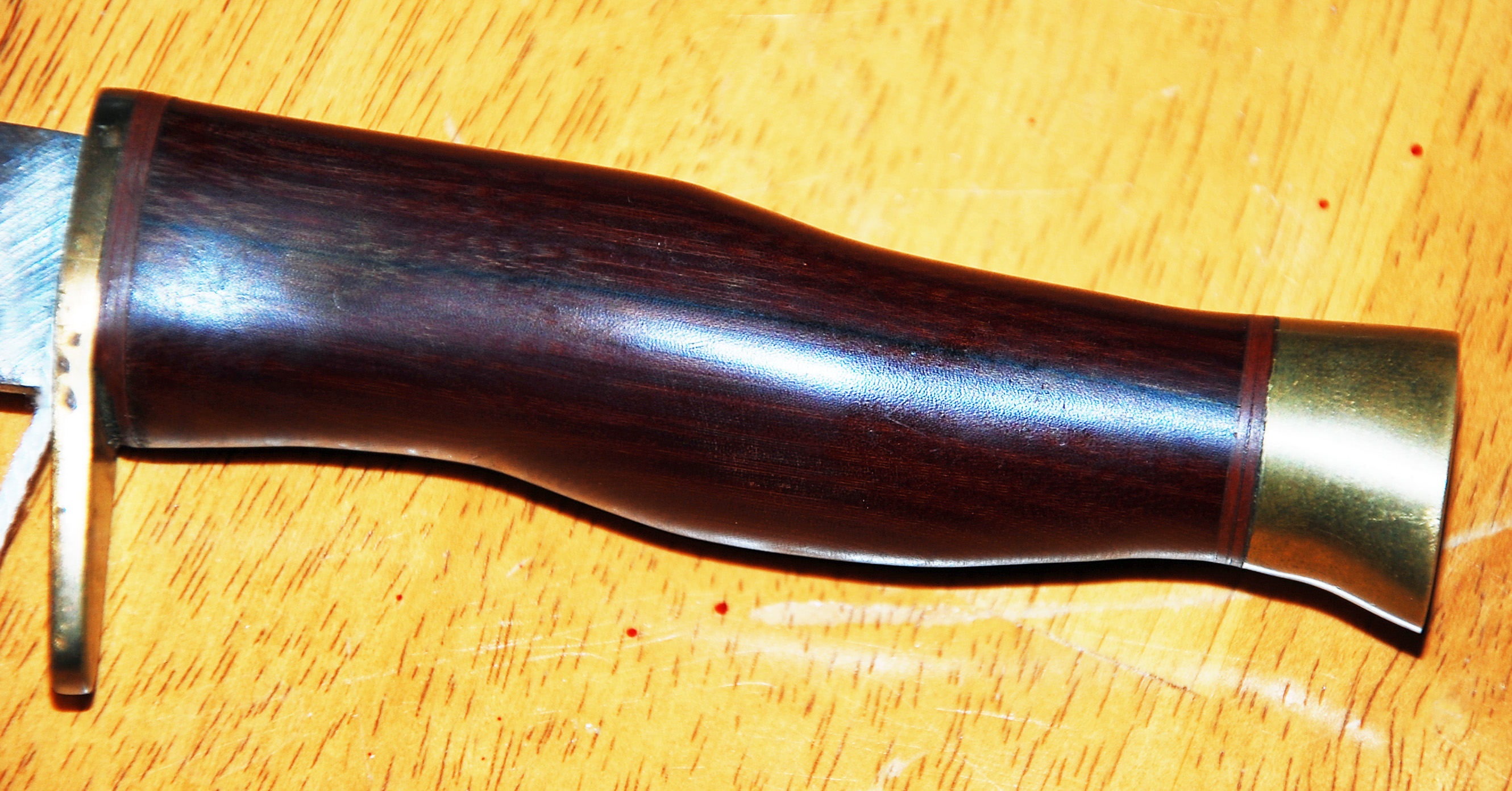 Understanding the Importance of Proper Knife Handling (image credits: wikimedia)