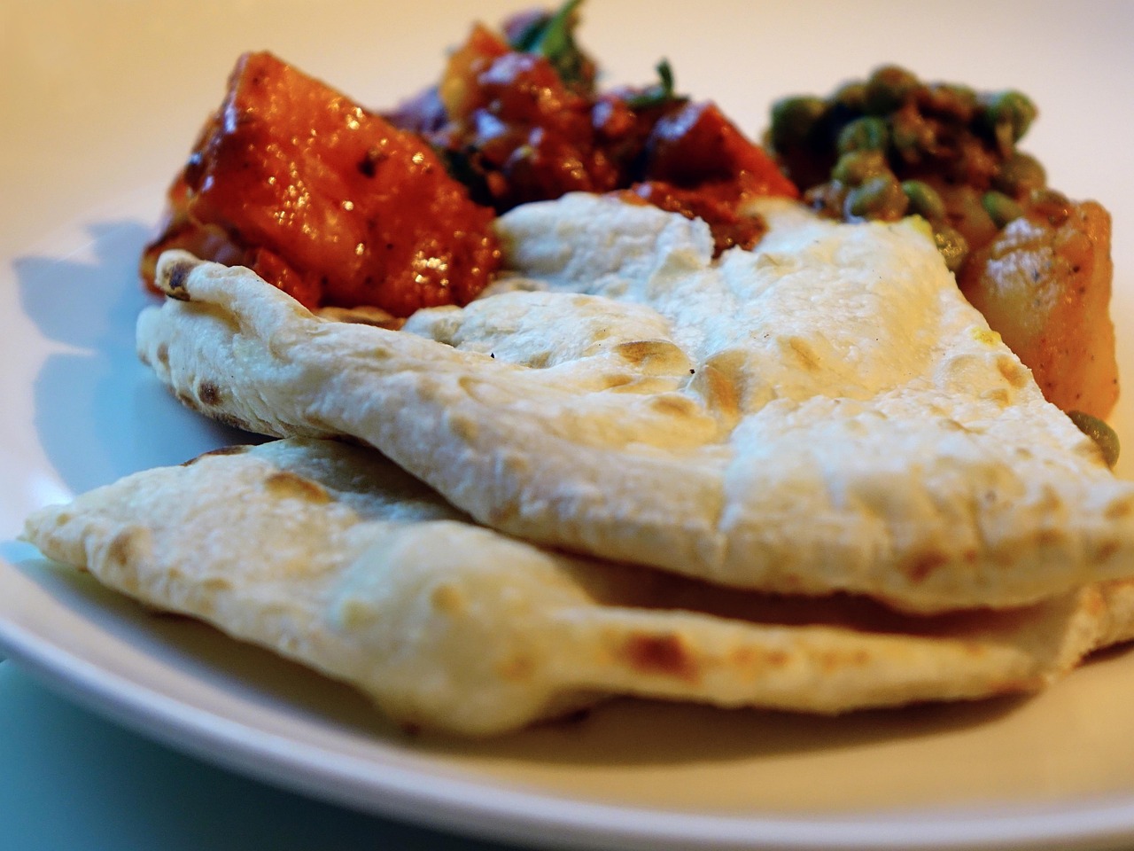 Naan and Flatbreads (image credits: pixabay)