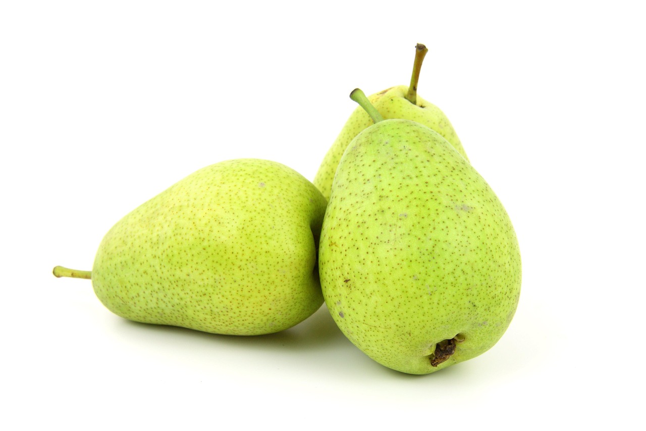 Pears: A Juicy Source of Fiber (image credits: pixabay)