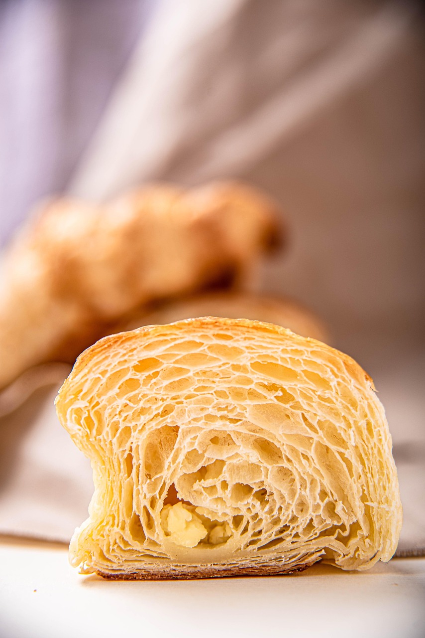How to Spot a Great Croissant Cake (image credits: pixabay)