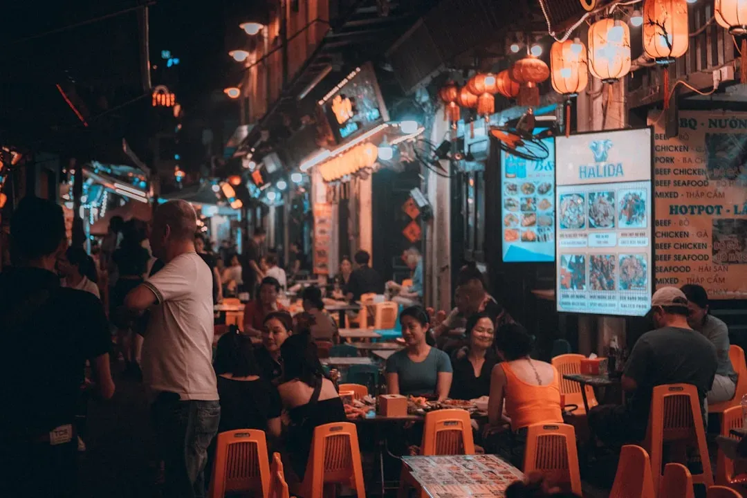 Vietnam: Street Food Paradise for Pennies (Image Credits: Unsplash)