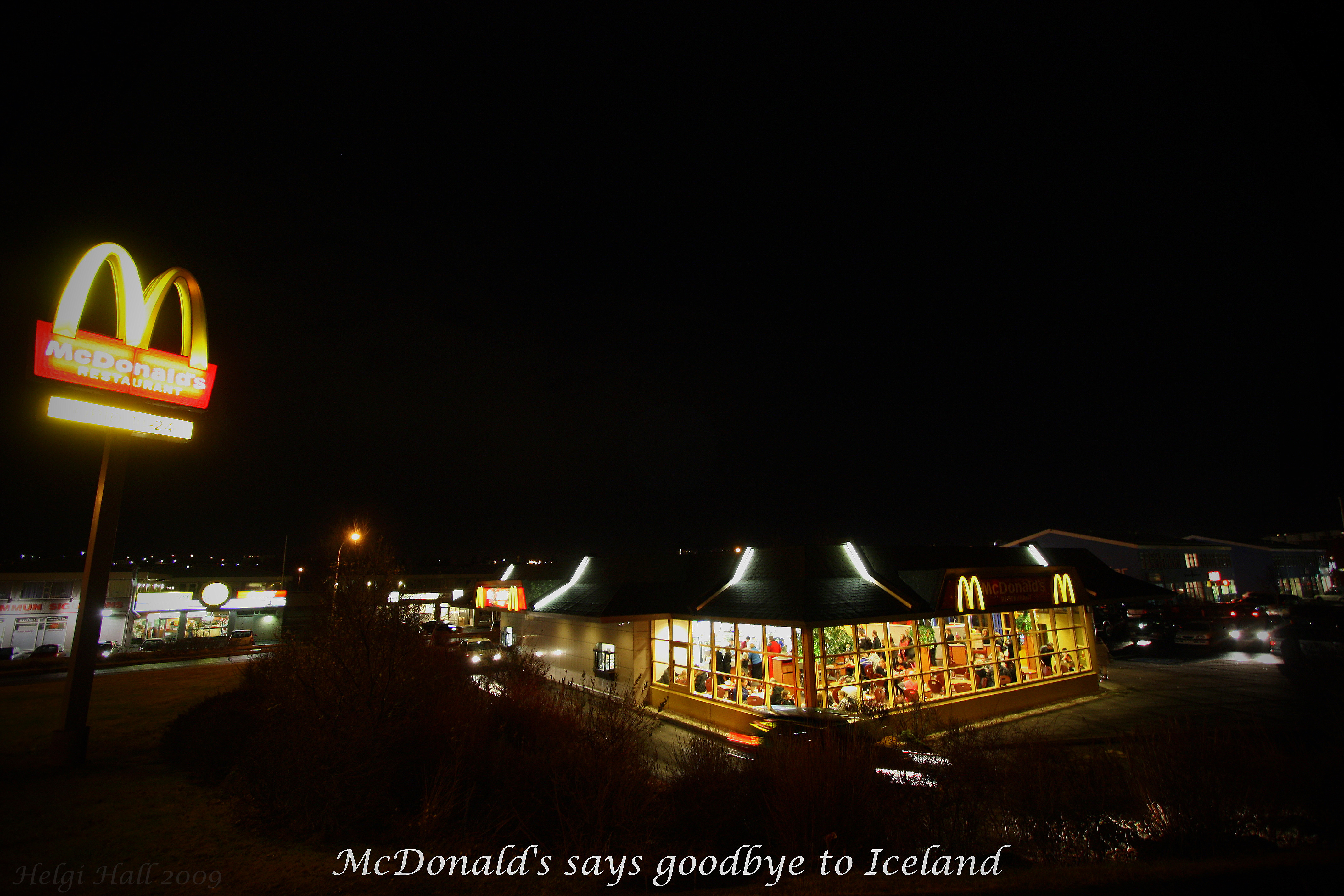 Iceland: When Financial Crisis Melted Away the Golden Arches (image credits: wikimedia)
