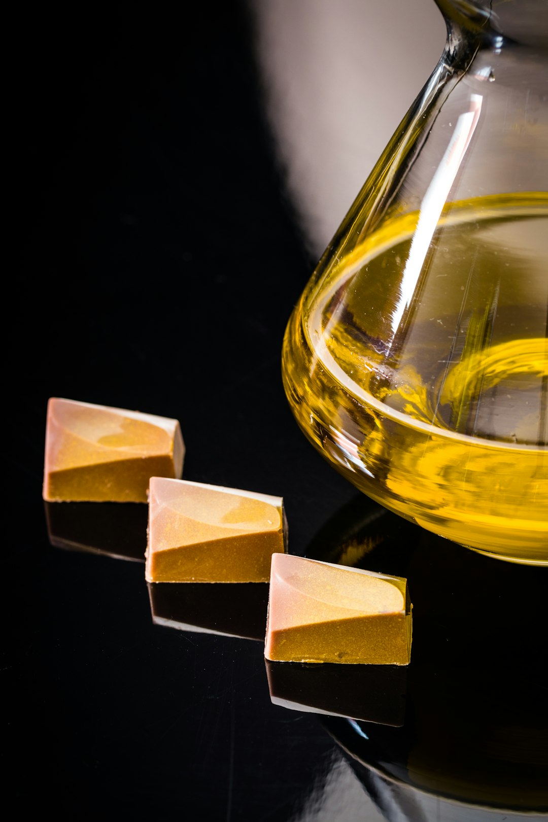 Extra Virgin Olive Oil: The Gold Standard (image credits: unsplash)