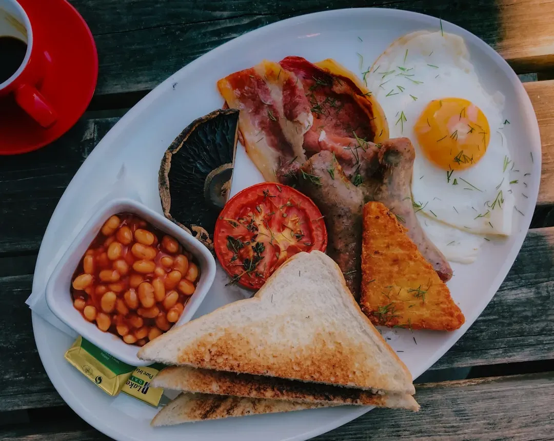 Breakfasts That Cost Almost Nothing Per Serving (Image Credits: Unsplash)