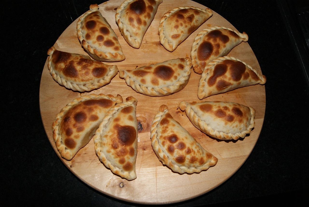 Empanadas: A Taste of Latin America (image credits: pixabay)