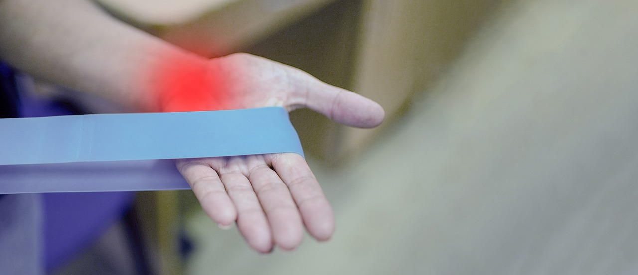 Your Joints Ache Like You're Eighty Years Old (image credits: pixabay)
