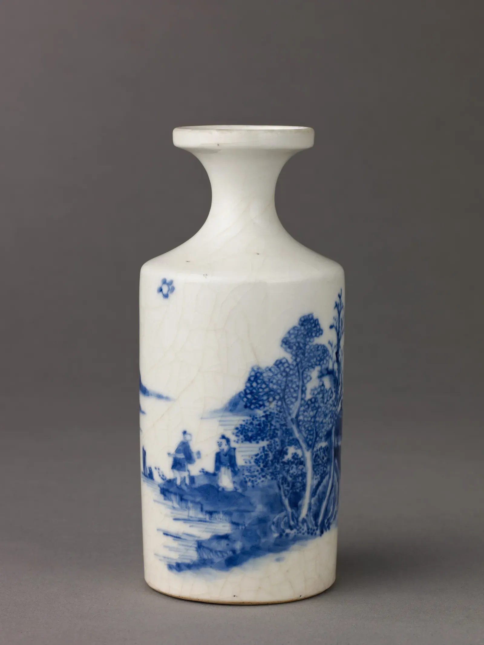 Qing Dynasty Imperial Porcelain: Chinese Perfection (Image Credits: Wikimedia)