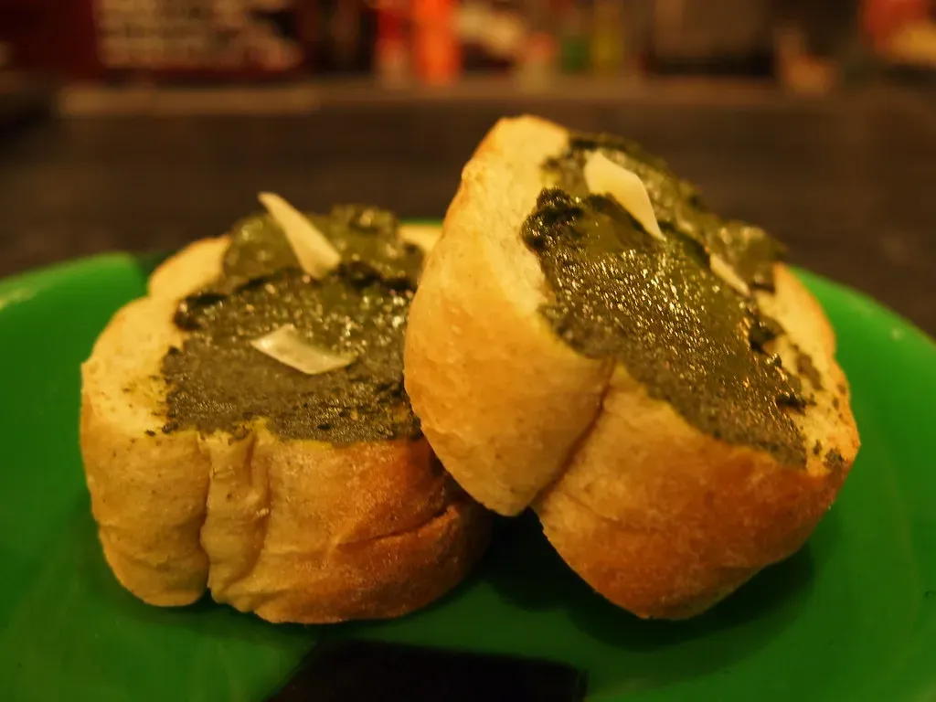 Pesto Genovese: Liguria's Green Identity (Yuichiro Haga, Flickr, CC BY 2.0)