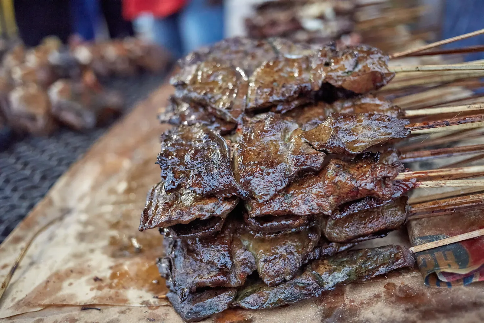 Dense, Thick Cuts of Meat Requiring High Heat (Image Credits: Wikimedia)