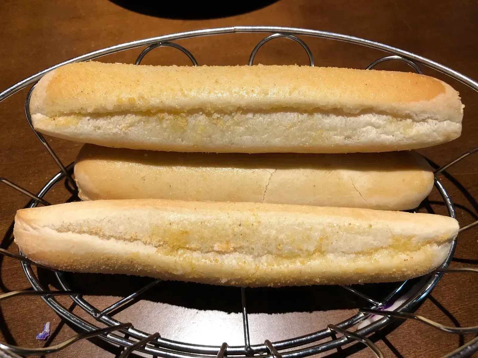Breadsticks Only Stay Fresh for Seven Minutes (Image Credits: Wikimedia)