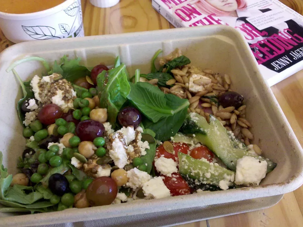 7. Prioritize Whole Foods Over Processed Shortcuts (Shoshanah, Flickr, CC BY 2.0)