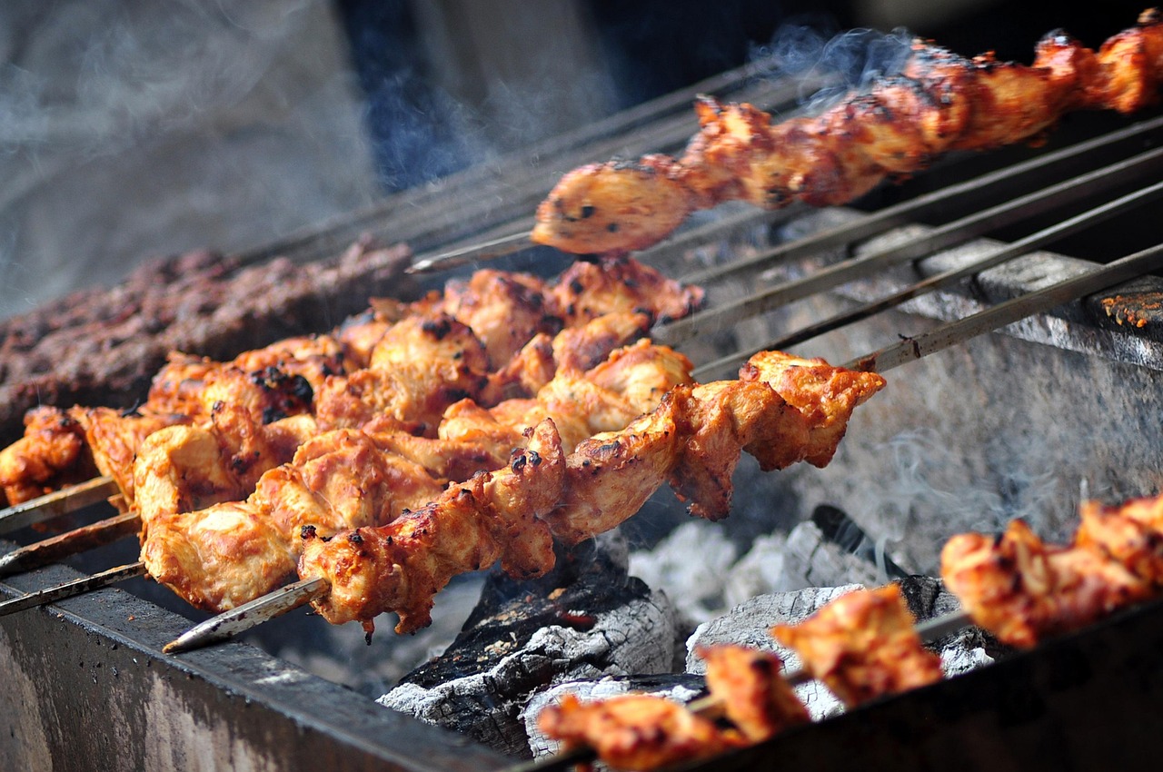 Maple-Dijon Chicken Skewers: Sweet Meets Tangy (image credits: pixabay)