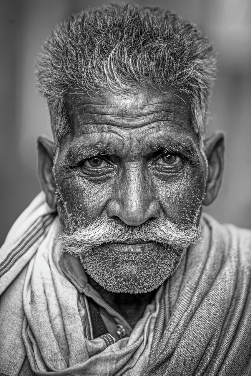 Difficulty Walking and Balance Problems (image credits: pixabay)