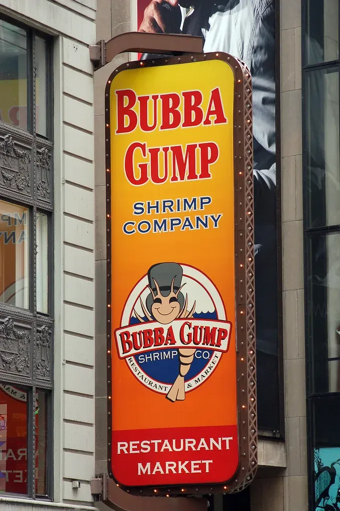 2. Bubba Gump Shrimp Co. - Times Square, New York (Image Credits: Flickr)
