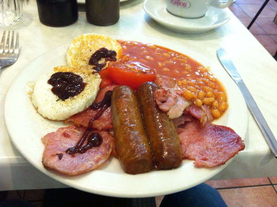British Full English Breakfast – The Ultimate Morning Marathon (image credits: flickr)