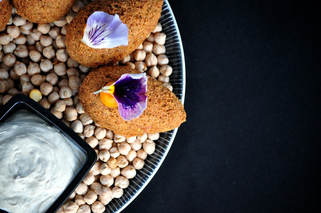 Mainstream Retail Embraces Indigenous Superfoods (Image Credits: Unsplash)