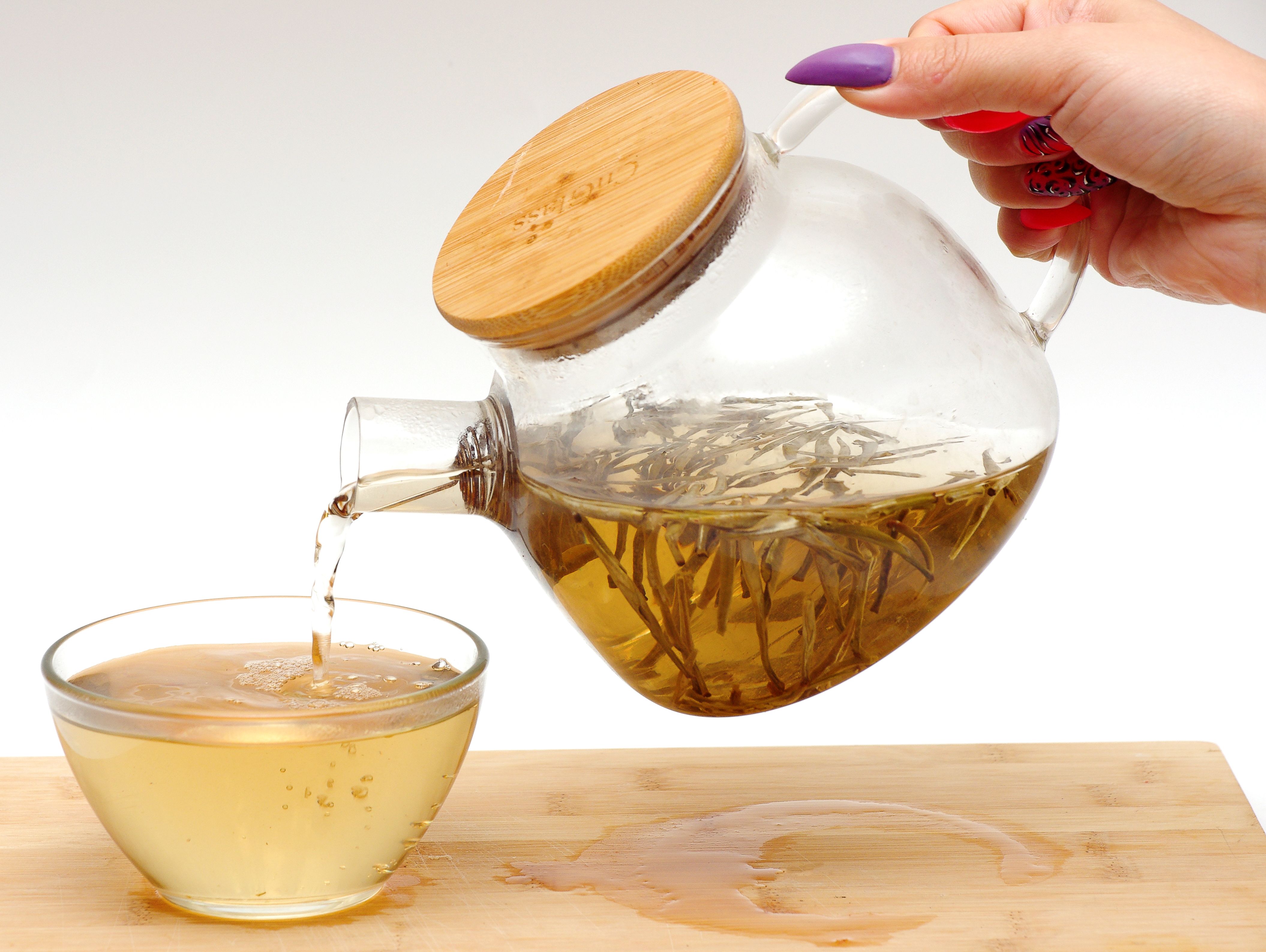 White Tea: The Gentle Fat Burner (image credits: wikimedia)