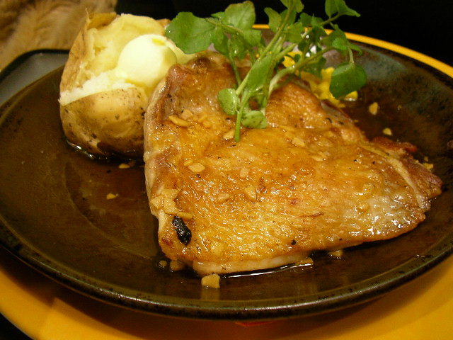 Chicken Breast - Missing the Point Entirely (Image Credits: MISSING SOURCE)