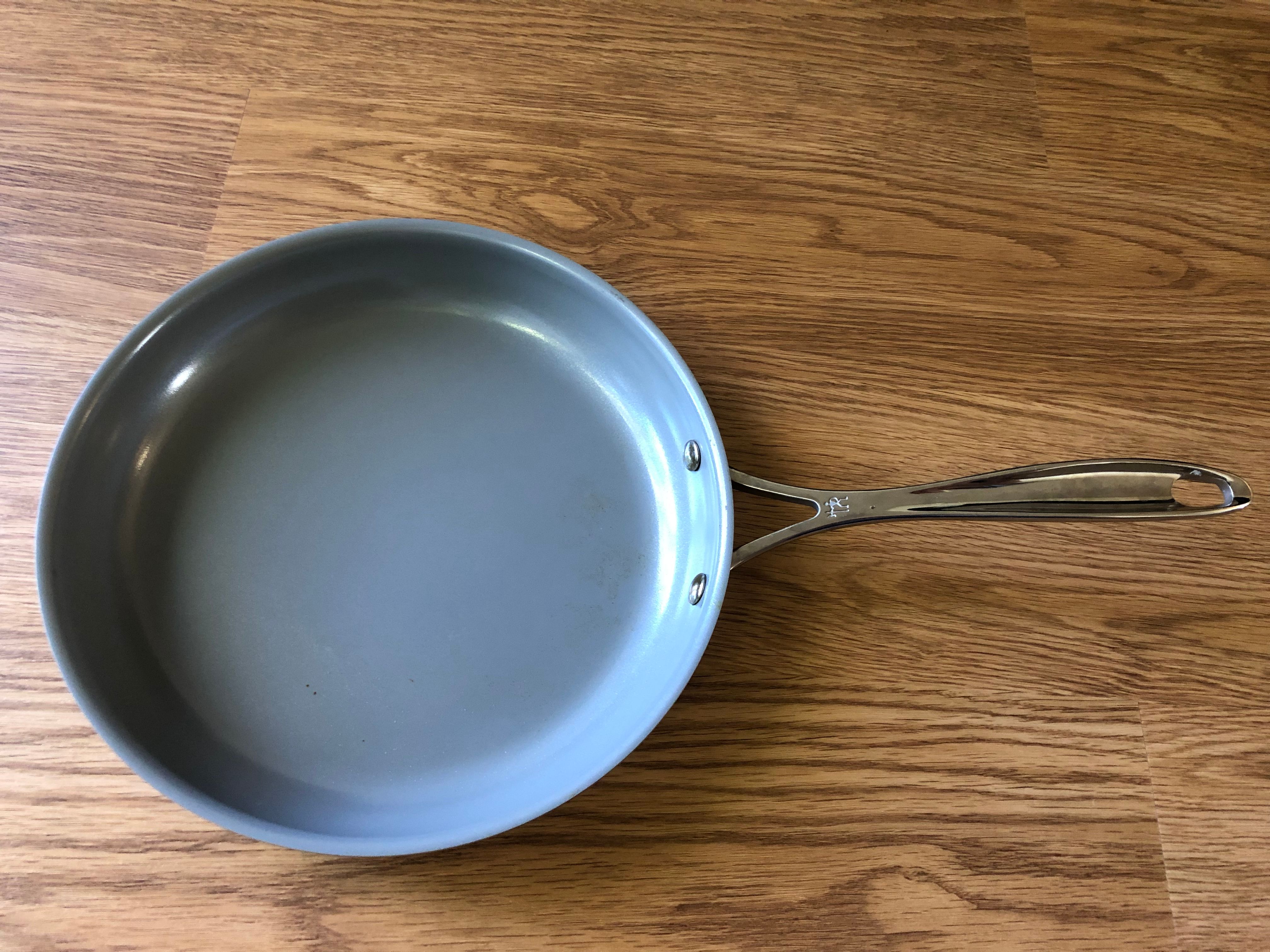 Comparing Teflon to Other Nonstick Alternatives (image credits: wikimedia)