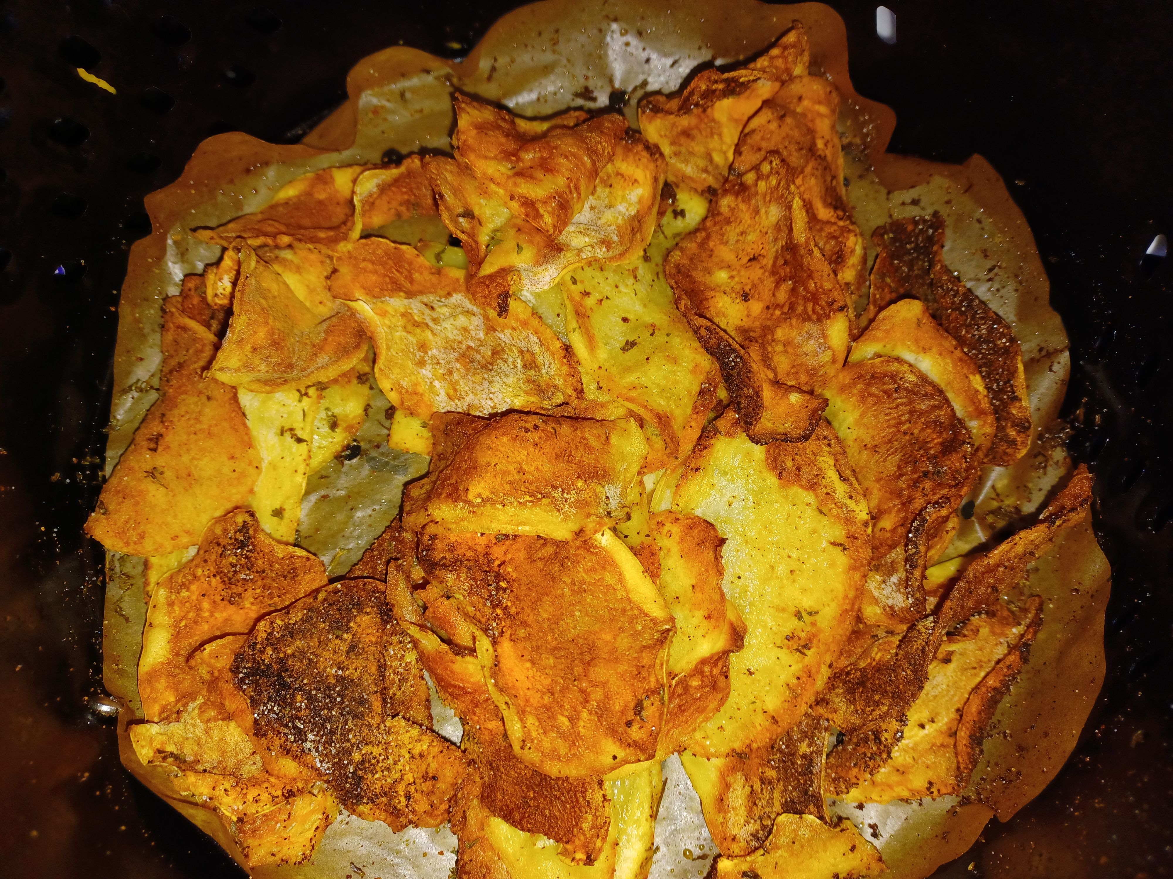 Air Frying: Crispy Texture With Less Oil (image credits: wikimedia)
