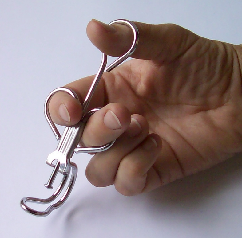 Cherry Stoners That Saved Countless Fingers (Image Credits: Wikimedia)