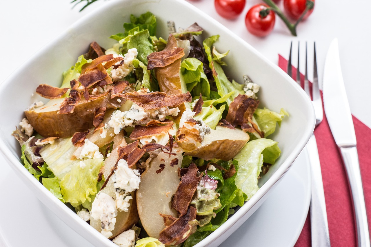 Chicken Caesar Salad (image credits: pixabay)