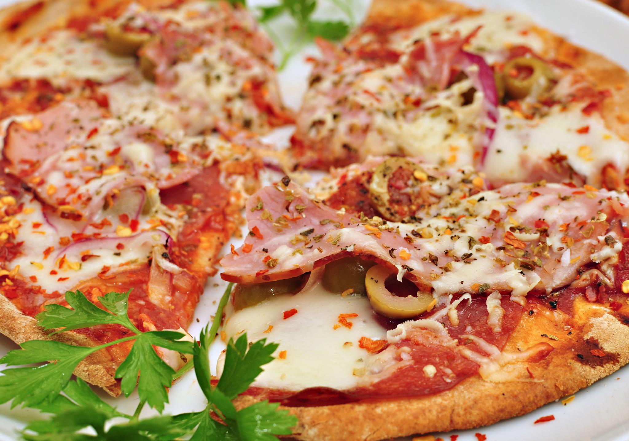 Homemade Pizza (image credits: wikimedia)